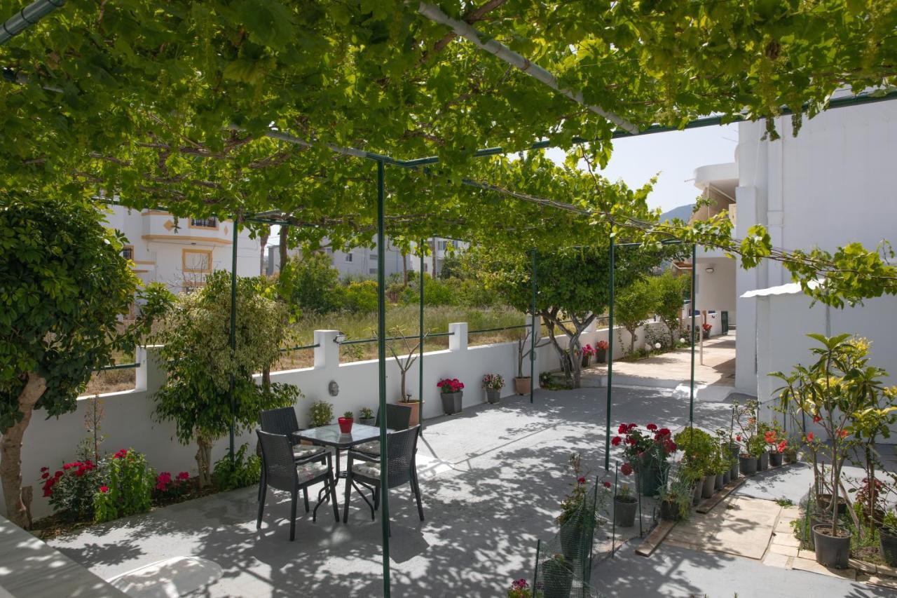 Iliana'S House Apartment Ziparion Exterior photo